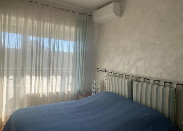 Bilocale In Zona Residenziale Lejlighed *